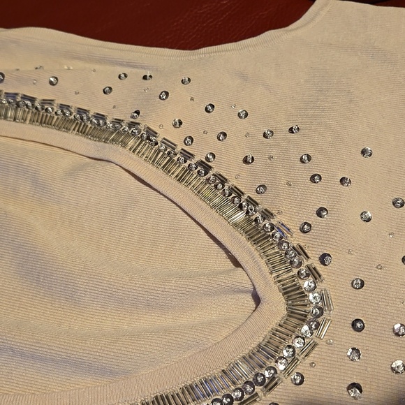 Fancy sweater - Picture 3 of 4